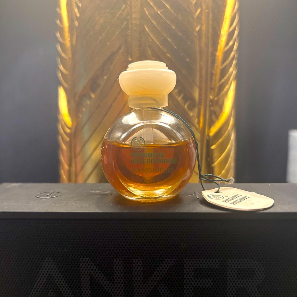 The Body Shop Patchouli Perfume Oil RARE